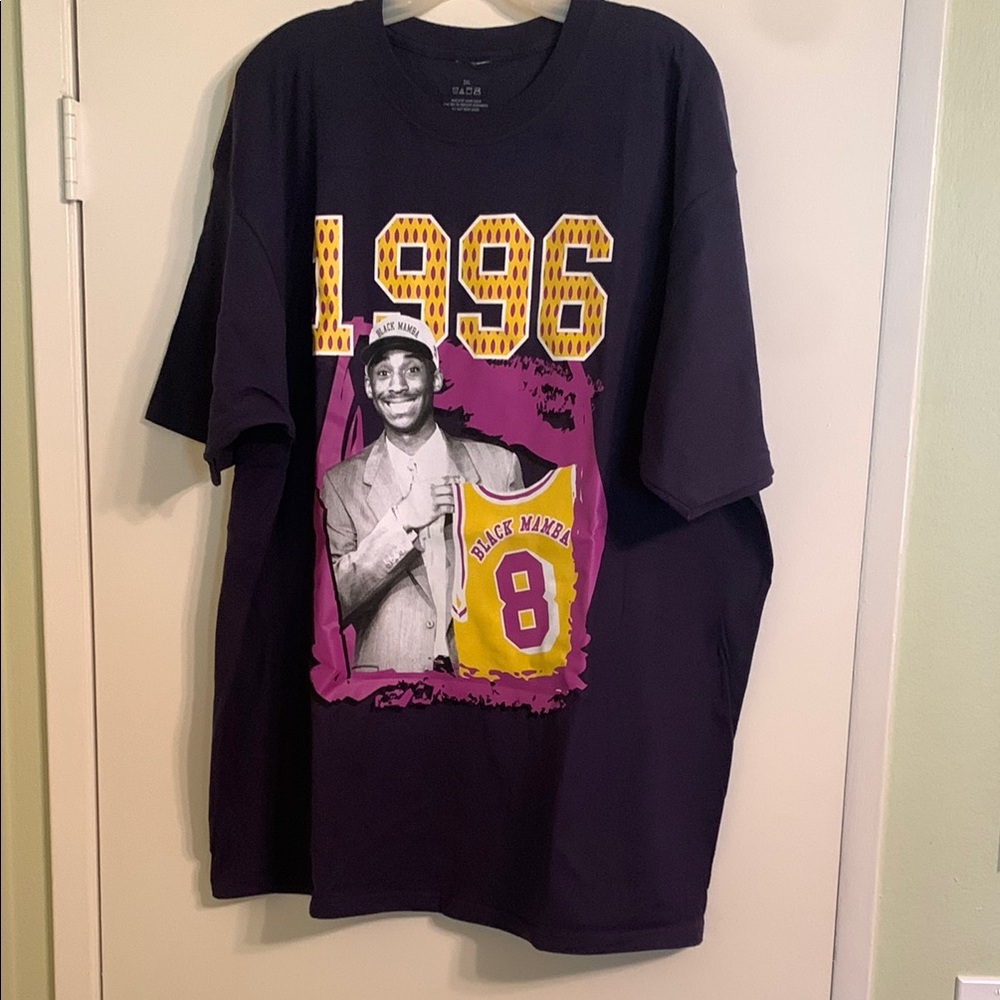 NWOT Kobe Bryant 1996 Black Mamba Graphic T-Shirt 2xl